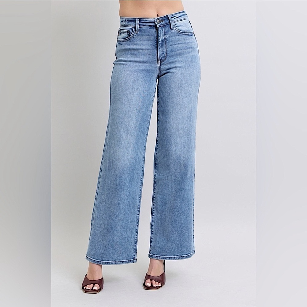Judy Blue High Waist Wide Straight Leg Jeans Medium Blue Stretch Whiskered - Picture 1 of 12